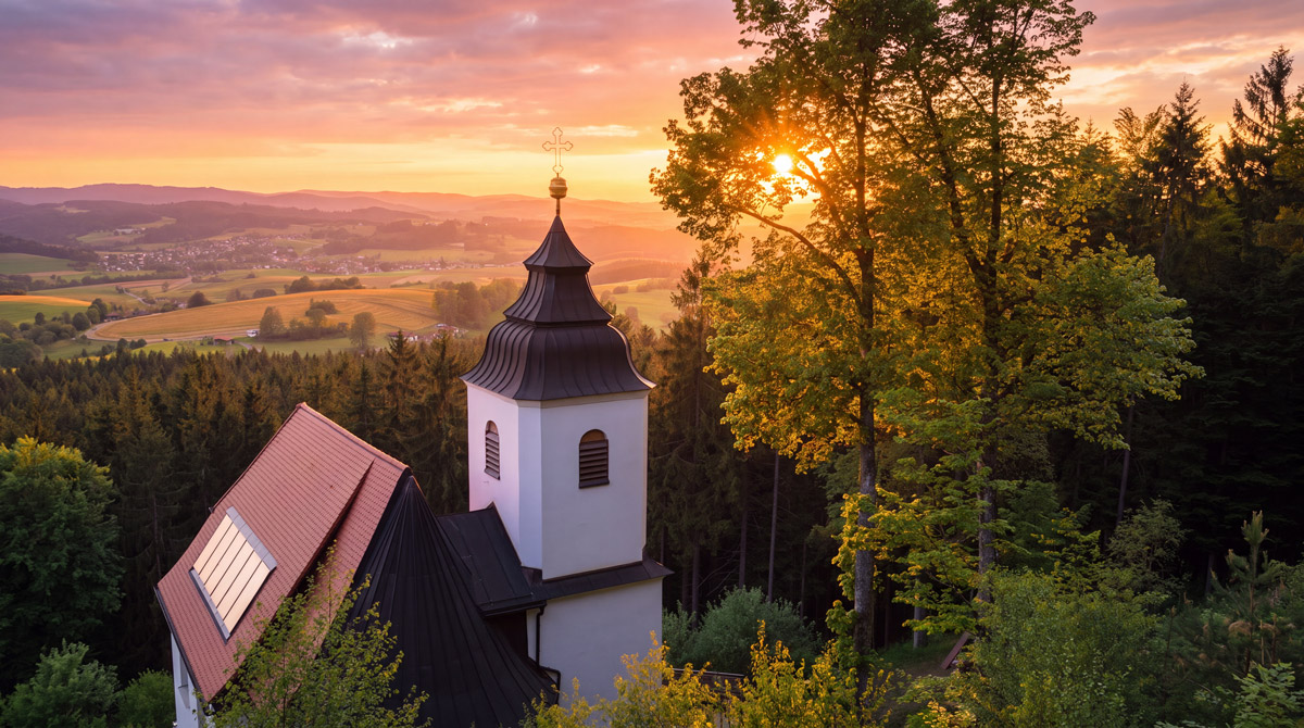 Frauenbrünnl bei Rinchnach mit Blick über den Bayerischen Wald