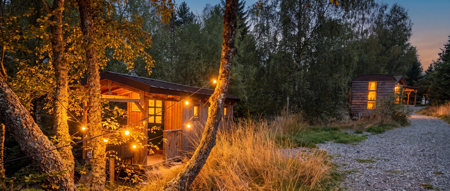 Anderswo Camp Finsterau: Fast wie Wildcampen – nur mit Dusche, Kaffee und Sternenhimmel