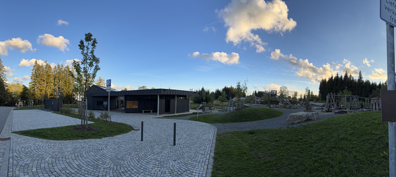 Naturerlebnis Wistlberg mit Nationalpark Café und Spielbereich bei Finsterau